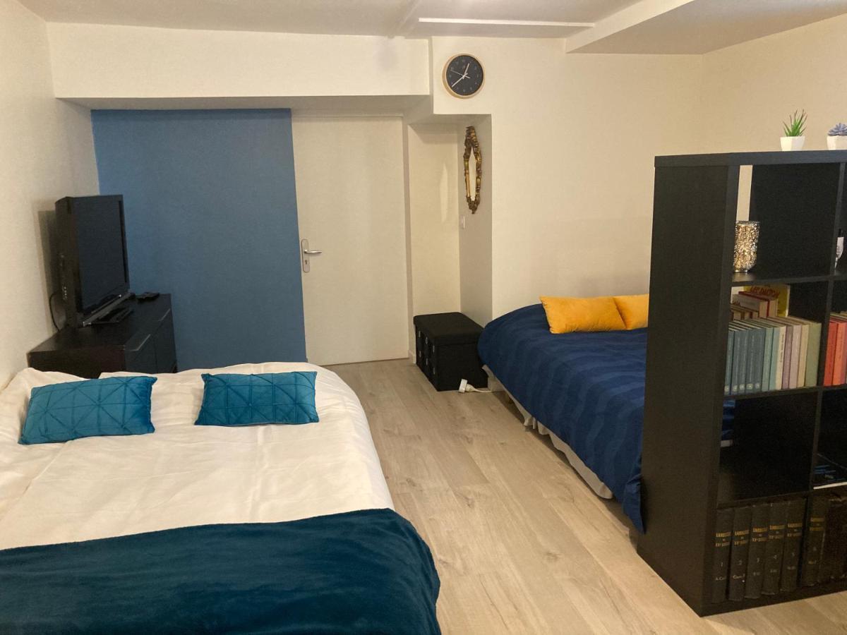 מאלאקוף Une Chambre Chez Nous, A 12 Minutes De Paris מראה חיצוני תמונה