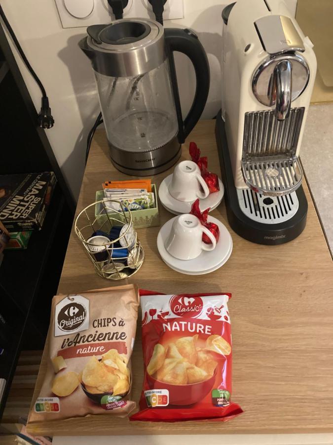 מאלאקוף Une Chambre Chez Nous, A 12 Minutes De Paris מראה חיצוני תמונה